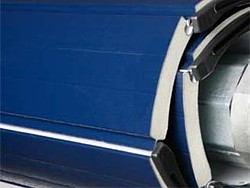 Insuylated roller door slats
