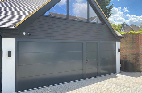 Hormann L Rib with matching side door _ Anthracite